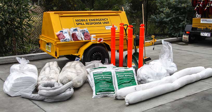 Oil Spill Pads and Mats for Chemical Clean Up